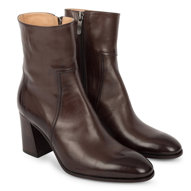 GILL 86020<br>Deep brown boots