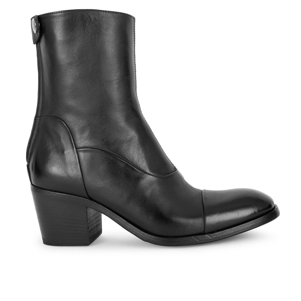 ISABEL_14004_Strike_Black_1_10