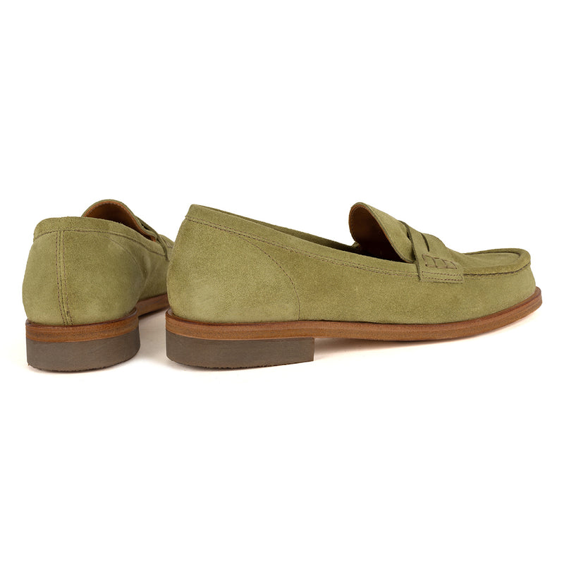 JANET 98001<br>Lime suede loafers