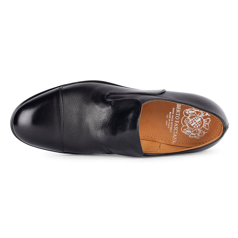 ESSENTIAL KRIS 94328<br> Black slip-on shoes